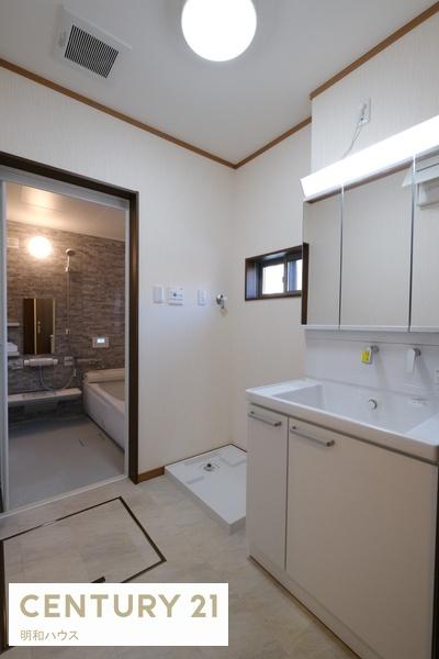 ʑEʏ OʋtVv[hbT[VKI