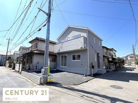 �O�ʓ��H�܂ތ��n�ʐ^ ���ӂ͐����ɕK�v�Ȏ{�݂��[�����Ă��܂��I