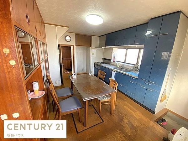 ���r���O �Ƒ��̏Ί炪����e���̋�ԁI