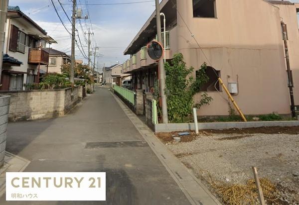 �O�ʓ��H�܂ތ��n�ʐ^ �J�[�X�y�[�X����2�䒓�ԉI