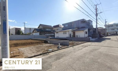 �O�ʓ��H�܂ތ��n�ʐ^ ���ӂ͐����ɕK�v�Ȏ{�݂��[�����Ă��܂��I