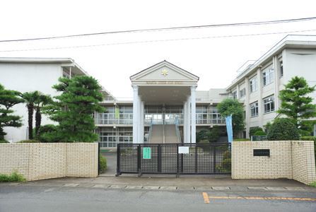 ���ӊ� �y���w�Z�z�F1500m��ˎs����{���w�Z