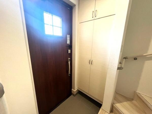 ���� �s�b��ƊJ�I�d�r���t�����փh�A