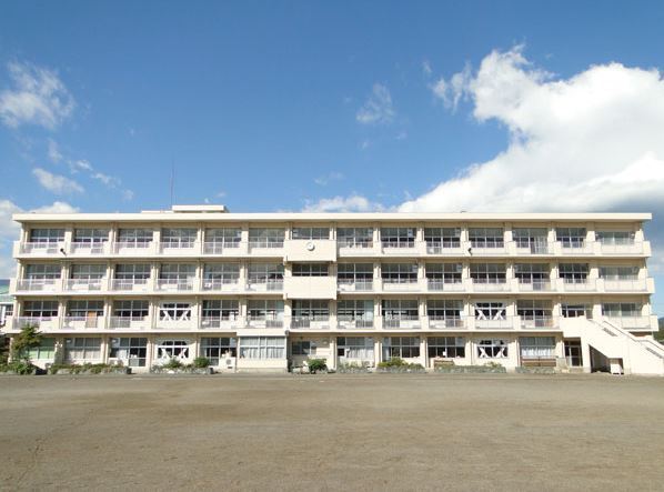 ���ӊ� �y���w�Z�z�F550m�����s���������w�Z