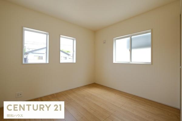 �m�� �m��5.25��