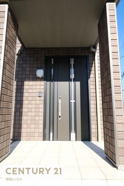 ���� TV���j�^�t���C���^�[�z��