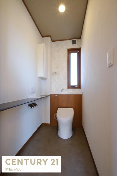 �g�C�� 2�K�E�H�V�����b�g�g�C��