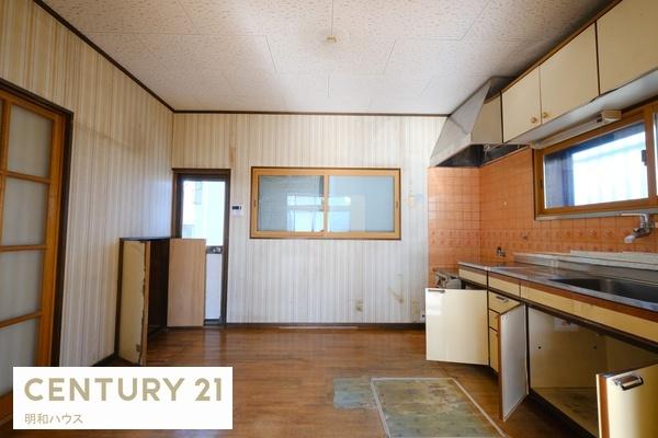 �L�b�`�� �_�C�j���O�L�b�`�� ��6��