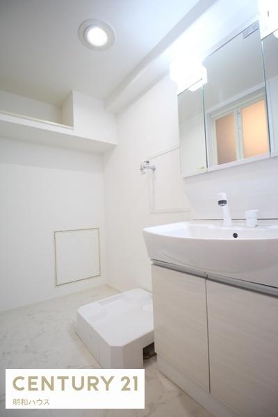 ���ʑ�E���ʏ� �E�ߎ�