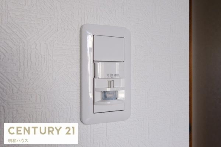 ���̑� ���փz�[���̏Ɩ��͐l���Z���T�[�t���I