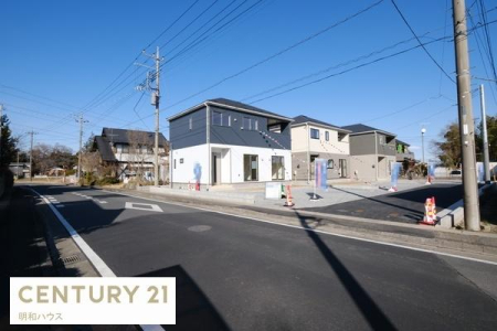 �O�ʓ��H�܂ތ��n�ʐ^ �X�[�p�[�܂œk��8���̋����ł���