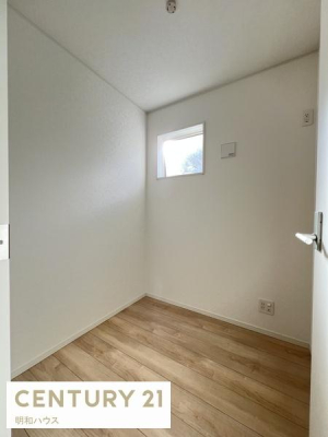 ���̑����� 3���� �e�����[�N���[��2��