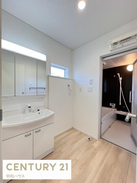 ���ʑ�E���ʏ� �O�ʋ��t���V�����v�[�h���b�T�[