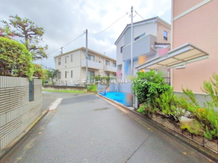 �O�ʓ��H�܂ތ��n�ʐ^ -