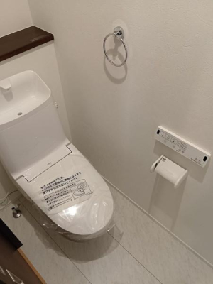 �g�C�� �E�H�V�����b�g�g�C�� 2�ӏ�����