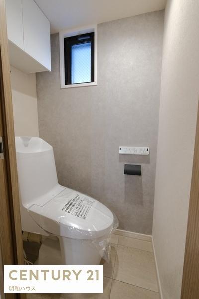 �g�C�� �E�H�V�����b�g�g�C���E���[�I����