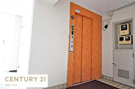 ���̑����p�� �G���x�[�^�[�Ŋy�X�ړ��ł��܂���