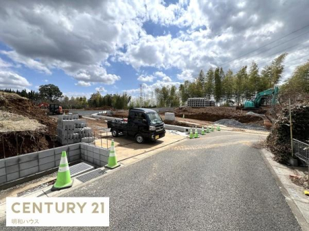 �O�ʓ��H�܂ތ��n�ʐ^ ���₢���킹���҂����Ă���܂��I