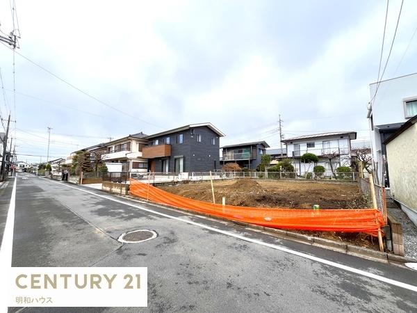 �O�ʓ��H�܂ތ��n�ʐ^ ���R�L���ȏZ���ŐV�������I