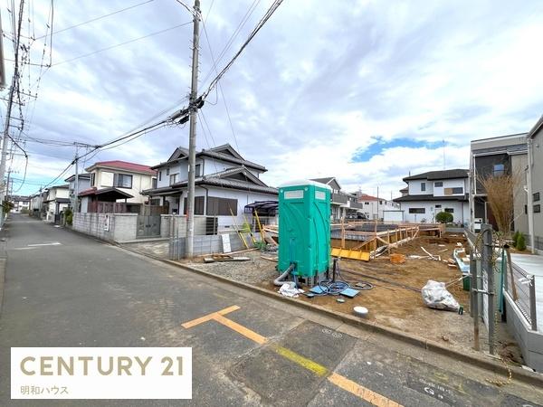 �O�ʓ��H�܂ތ��n�ʐ^ ���ӂ͐����ɕK�v�Ȏ{�݂��[�����Ă��܂��I