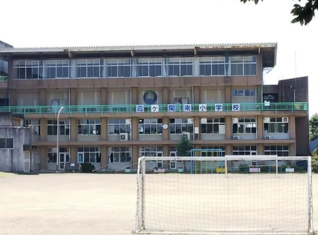 ���ӊ� �y���w�Z�z�F500m��z�s�����P�֓쏬�w�Z