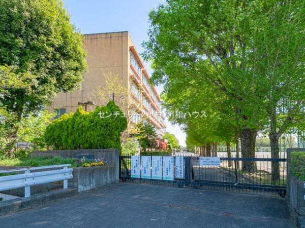 ���ӊ� �y���w�Z�z�F1400m�߃����s���쒆�w�Z