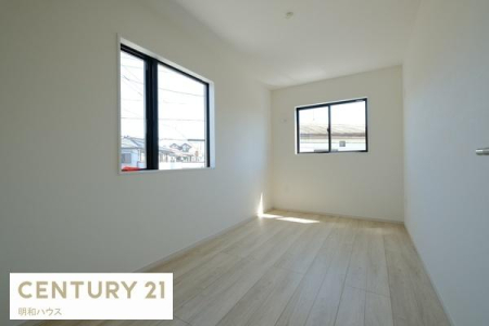 �m�� 2���� �m��5.6��