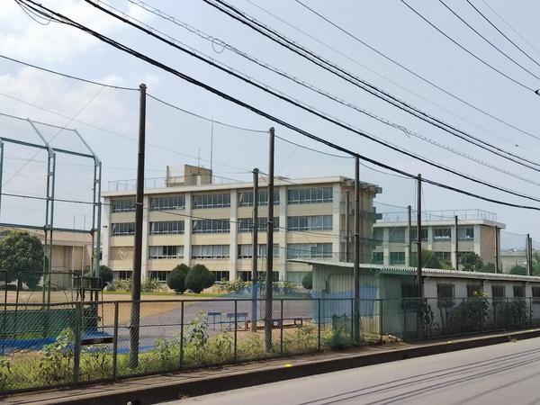 ���ӊ� �y���w�Z�z�F2400m�����s�������k���w�Z