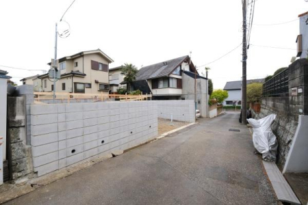 �O�ʓ��H�܂ތ��n�ʐ^ �W���v���p���K�X�E�{�����G���A