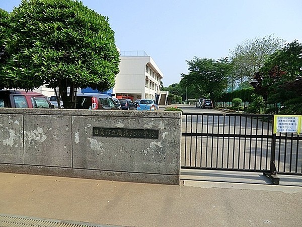 ���ӊ� �y���w�Z�z�F1600m�����s�������k���w�Z