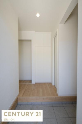 ���� ��e�ʂ̃V���[�YBOX�E�N���[�[�b�g����