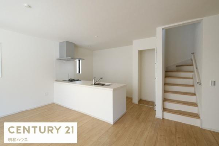 �L�b�`�� �l�C�̑Ζʎ��L�b�`���E���[���[���I