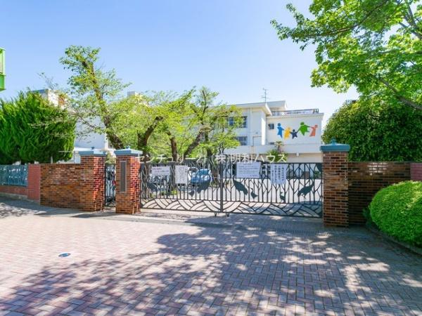 ���ӊ� �y���w�Z�z�F1428m�߃����s���߃P����ꏬ�w�Z