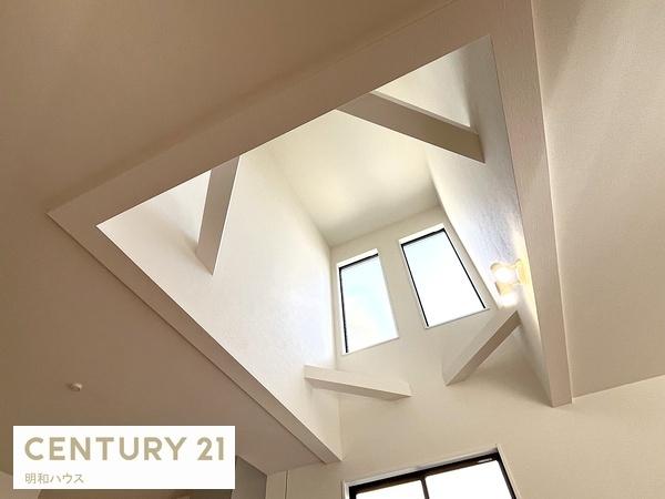 ���r���O 1�E�R�����E�J���I�ȃ��r���O���������I