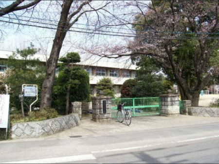 ���ӊ� �y���w�Z�z�F479m�����R�s�����q���w�Z