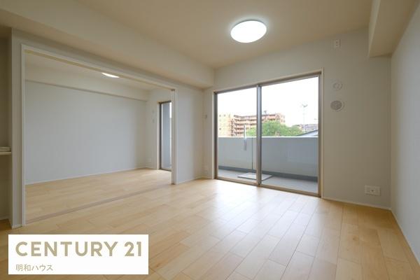 ���r���O LDK14���@�Ƒ��̌e���̋��