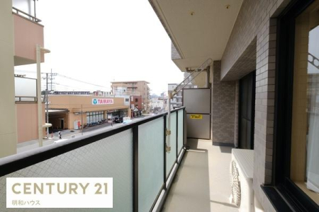 �Z�˂���̒��]�ʐ^ �����߂��ɃX�[�p�[�����肨�����y�X��