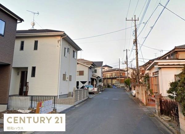 �O�ʓ��H�܂ތ��n�ʐ^ �Ԓʂ�͑����Ȃ��̂ŏ����Ȃ��q�l�����S��