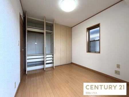 �m�� -