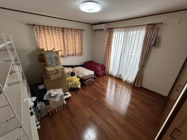 �m�� 2�K��Q��8���I