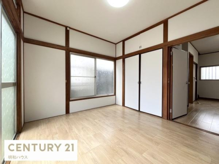 �m�� -