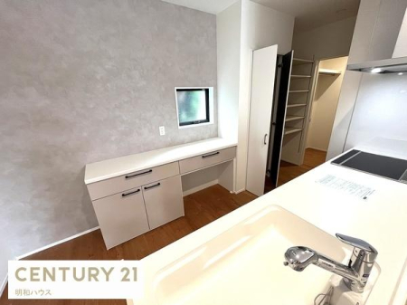 �L�b�`�� �����W��{�[���̃p���g���[�X�y�[�X�I