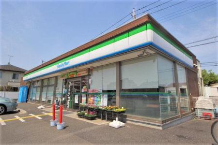 ���ӊ� �y�R���r�j�z�F300m�t�@�~���[�}�[�g��t���X