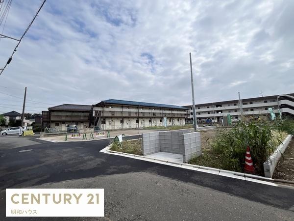 �O�ʓ��H�܂ތ��n�ʐ^ ��������������։w�k��6���I