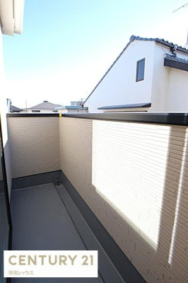 �o���R�j�[ �O�ʓ��H�ɖʂ��z�˂��������Ղ�I