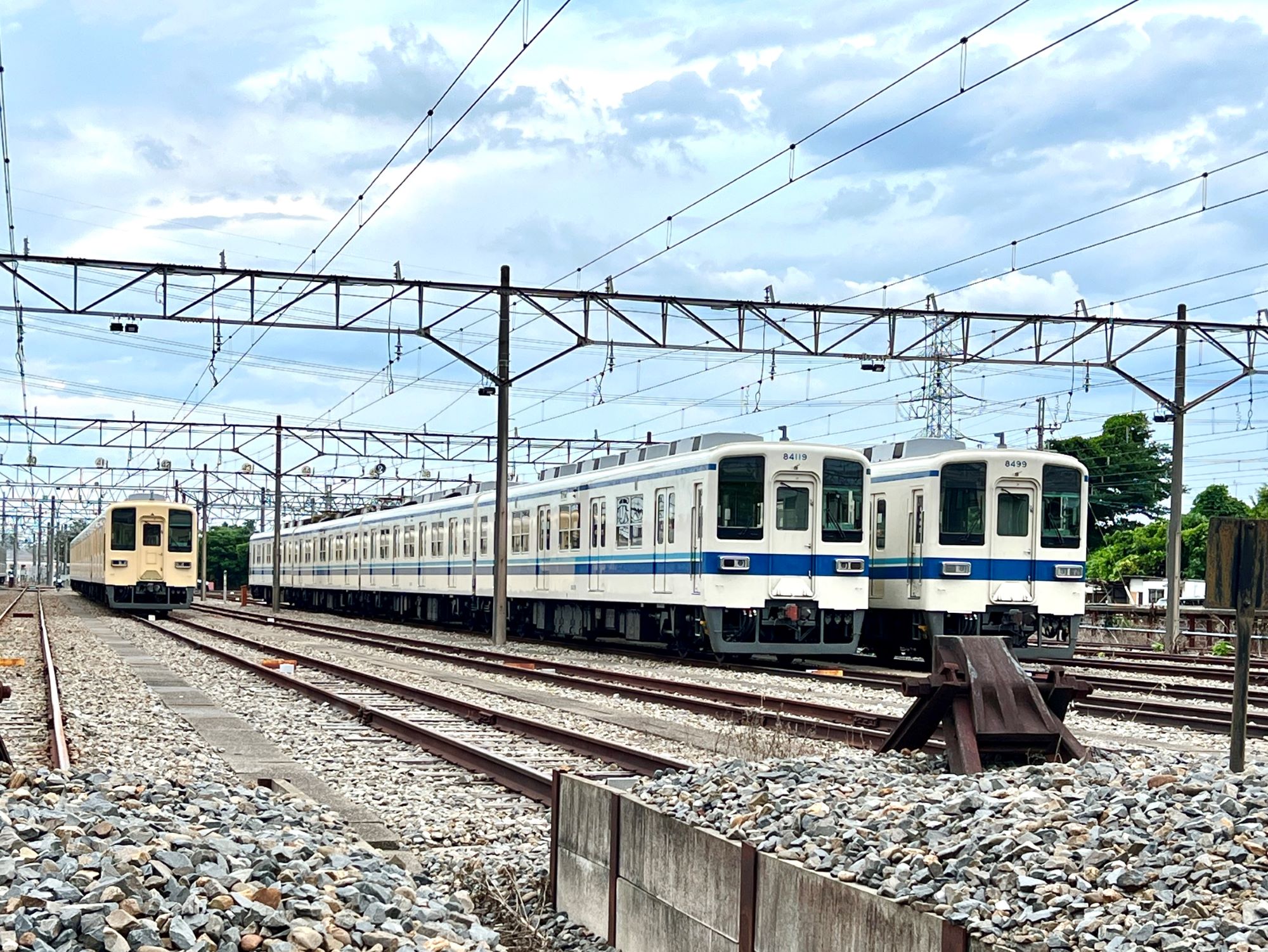 東上線を走る車両がずらり